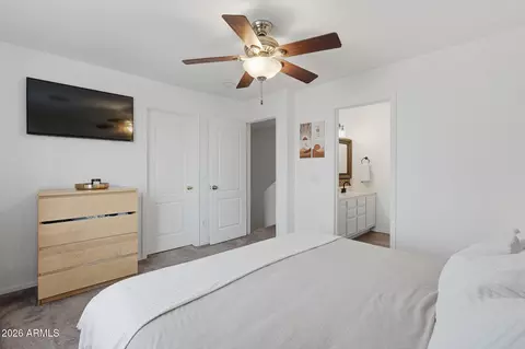 Bedroom - 2733 E Cambridge Ave, Phoenix, AZ 85008 photo 5 of 11