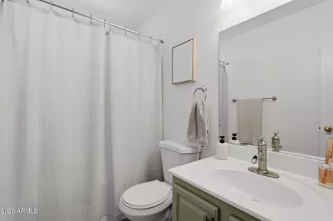 Bath - 2733 E Cambridge Ave, Phoenix, AZ 85008 photo 4 of 4
