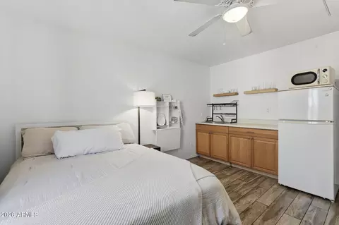 Bedroom - 2733 E Cambridge Ave, Phoenix, AZ 85008 photo 10 of 11