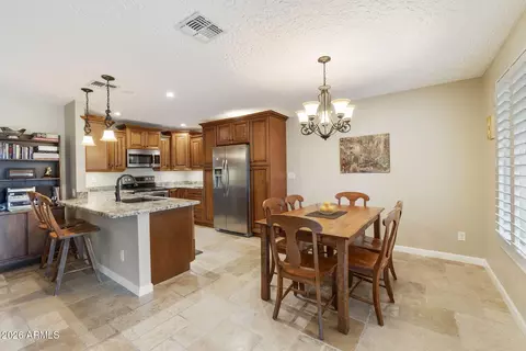 560 S Palo Verde Way, Mesa, AZ 85208