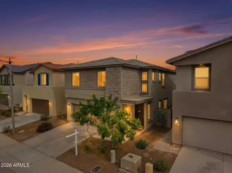 2067 N Marketside Ave, Buckeye, AZ 85396