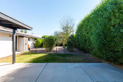Exterior - 841 E 10th St, Mesa, AZ 85203 photo 3 of 5