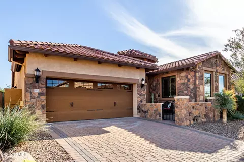 8537 E Kenwood St, Mesa, AZ 85207