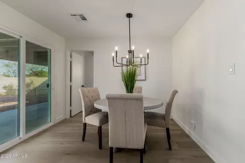 4050 E Sacaton St, Phoenix, AZ 85044 photo 8