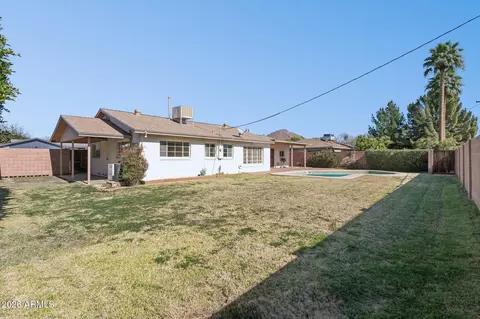 Exterior - 3939 E Heatherbrae Dr, Phoenix, AZ 85018 photo 5 of 6