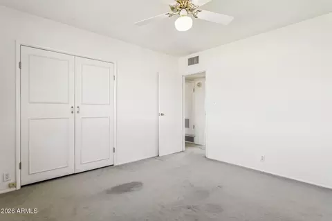 Bedroom - 3939 E Heatherbrae Dr, Phoenix, AZ 85018 photo 3 of 5