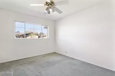 Bedroom - 3939 E Heatherbrae Dr, Phoenix, AZ 85018 photo 4 of 5
