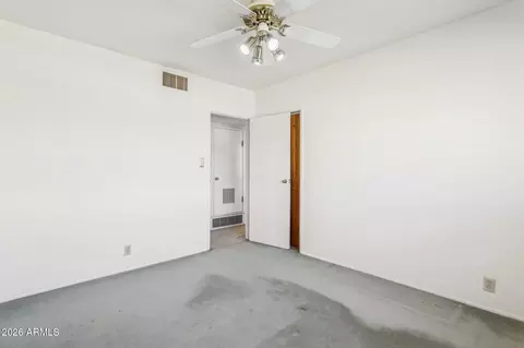 Bedroom - 3939 E Heatherbrae Dr, Phoenix, AZ 85018 photo 5 of 5
