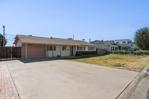 Exterior - 3939 E Heatherbrae Dr, Phoenix, AZ 85018 photo 1 of 6