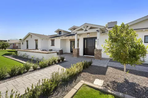 Exterior - 4323 E Whitton Ave, Phoenix, AZ 85018 photo 5 of 6