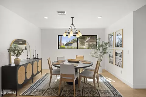 Dining - 4323 E Whitton Ave, Phoenix, AZ 85018 photo 1 of 1
