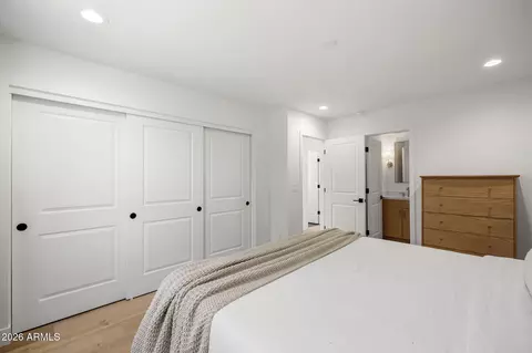 Bedroom - 4323 E Whitton Ave, Phoenix, AZ 85018 photo 8 of 8