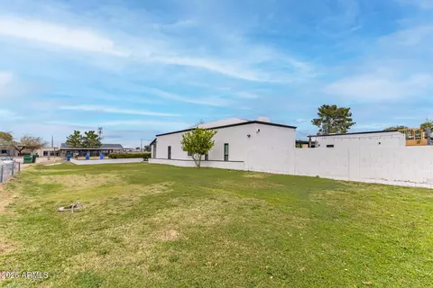 Exterior - 13613 E Shannon St, Gilbert, AZ 85295 photo 23 of 28
