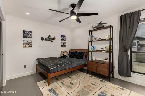 Bedroom - 13613 E Shannon St, Gilbert, AZ 85295 photo 6 of 8