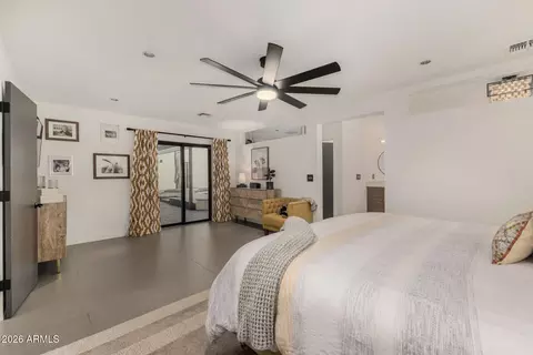 Bedroom - 13613 E Shannon St, Gilbert, AZ 85295 photo 2 of 8