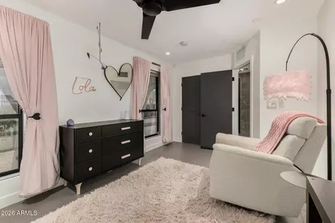 Bedroom - 13613 E Shannon St, Gilbert, AZ 85295 photo 5 of 8