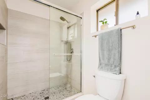 Bath - 11344 E Nido Ave, Mesa, AZ 85209 photo 2 of 3