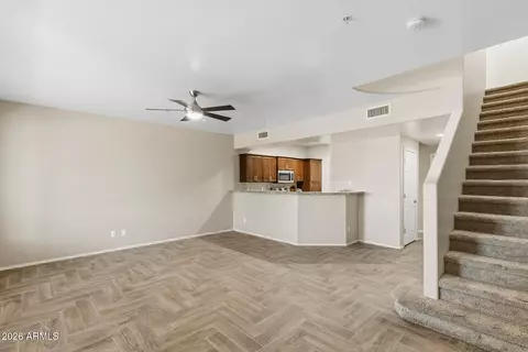 21655 N 36th Ave #106, Glendale, AZ 85308