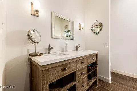 Bath - 8125 S Taylor Dr, Tempe, AZ 85284 photo 1 of 3