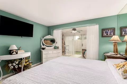 Bedroom - 1005 E Beryl Ave, Phoenix, AZ 85020 photo 2 of 6