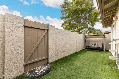 Exterior - 1005 E Beryl Ave, Phoenix, AZ 85020 photo 11 of 20