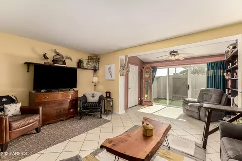 Living - 1005 E Beryl Ave, Phoenix, AZ 85020 photo 5 of 5