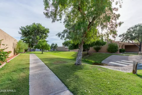 Exterior - 1005 E Beryl Ave, Phoenix, AZ 85020 photo 13 of 20