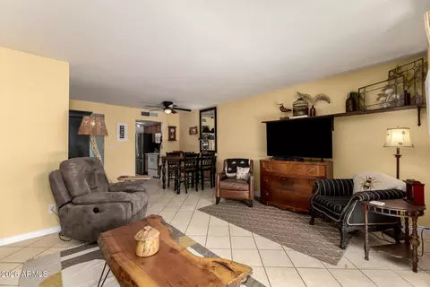 Living - 1005 E Beryl Ave, Phoenix, AZ 85020 photo 3 of 5
