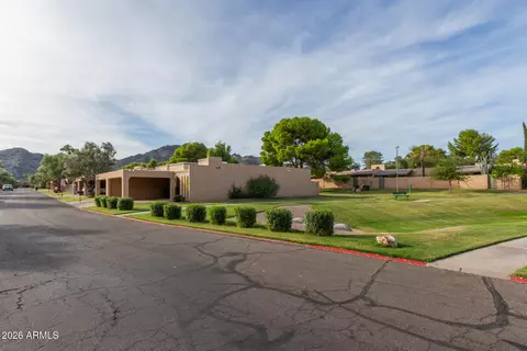 Exterior - 1005 E Beryl Ave, Phoenix, AZ 85020 photo 14 of 20