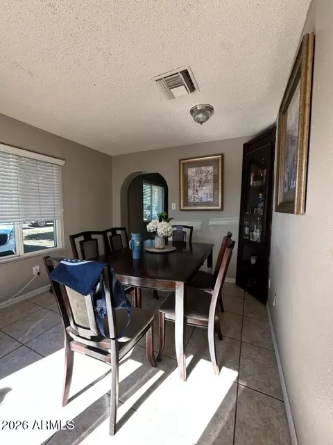 Dining - 4529 N 30th Ave, Phoenix, AZ 85017 photo 1 of 1