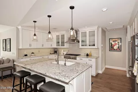 Kitchen - 2525 E Pierson St, Phoenix, AZ 85016 photo 2 of 4