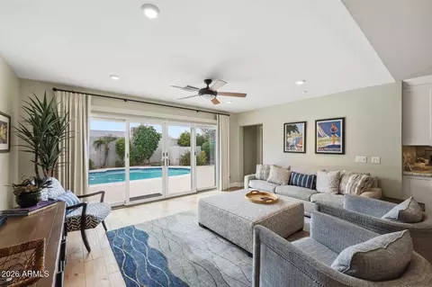 Living - 2525 E Pierson St, Phoenix, AZ 85016 photo 2 of 4