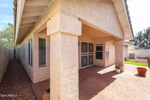 Exterior - 1004 E Annette Dr, Phoenix, AZ 85022 photo 4 of 8
