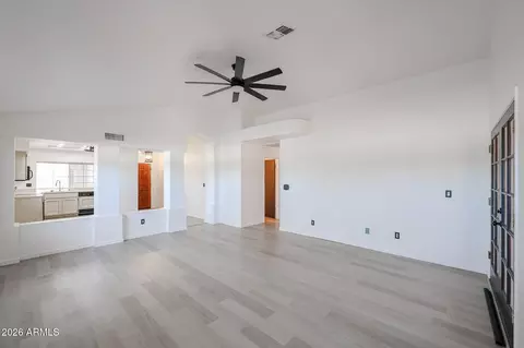 Living - 1004 E Annette Dr, Phoenix, AZ 85022 photo 3 of 4
