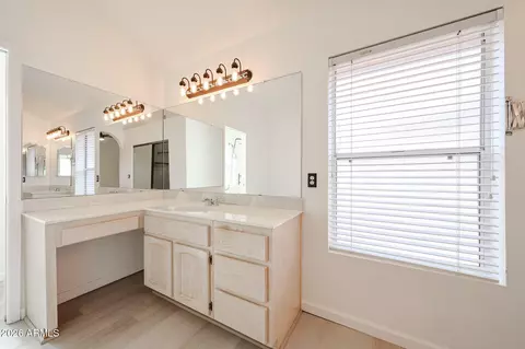 Bath - 1004 E Annette Dr, Phoenix, AZ 85022 photo 5 of 10