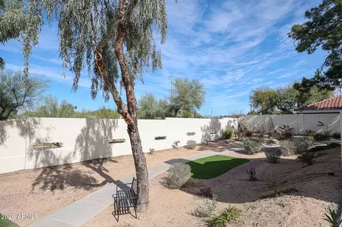 Exterior - 1004 E Annette Dr, Phoenix, AZ 85022 photo 7 of 8