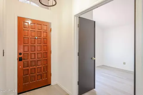 Entry Way - 1004 E Annette Dr, Phoenix, AZ 85022 photo 2 of 4