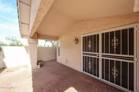 Exterior - 1004 E Annette Dr, Phoenix, AZ 85022 photo 6 of 8