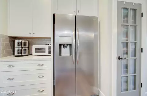 Kitchen - 1633 E Lakeside Dr #170, Gilbert, AZ 85234 photo 6 of 7