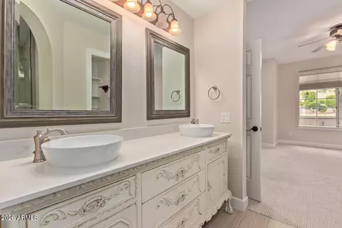 Bath - 1633 E Lakeside Dr #170, Gilbert, AZ 85234 photo 8 of 8