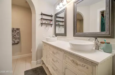 Bath - 1633 E Lakeside Dr #170, Gilbert, AZ 85234 photo 5 of 8