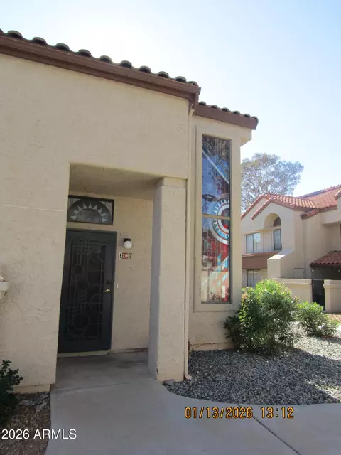 818 S Westwood St #207, Mesa, AZ 85210