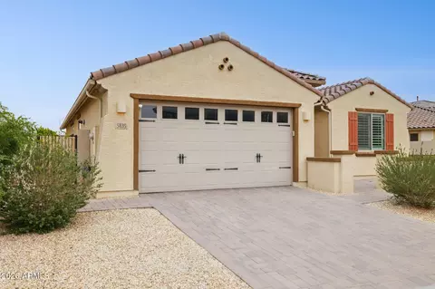 5835 N 88th Ln, Glendale, AZ 85305