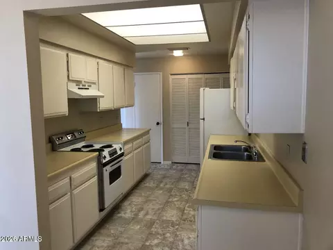 Kitchen - 1203 E Northshore Dr #130, Tempe, AZ 85283 photo 1 of 2