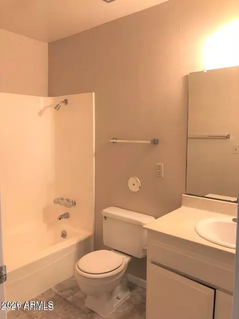 Bath - 1203 E Northshore Dr #130, Tempe, AZ 85283 photo 2 of 2