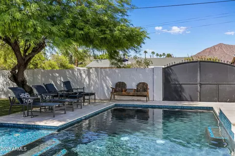 Exterior - 5320 E Thomas Rd, Phoenix, AZ 85018 photo 5 of 7