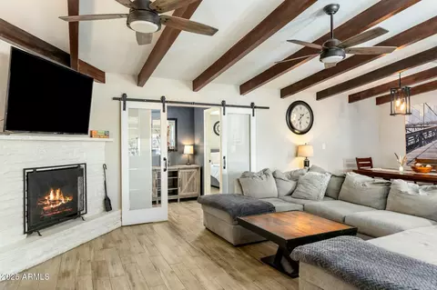 Living - 5320 E Thomas Rd, Phoenix, AZ 85018 photo 1 of 1