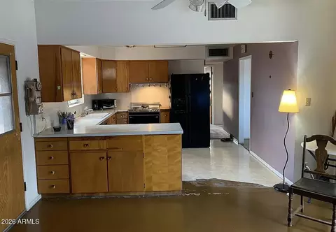 Kitchen - 1345 E Rose Ln, Phoenix, AZ 85014 photo 2 of 2