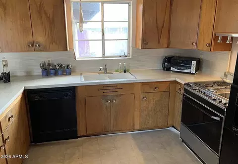 Kitchen - 1345 E Rose Ln, Phoenix, AZ 85014 photo 1 of 2