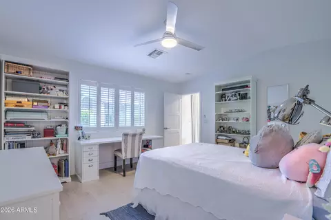 Bedroom - 4846 E Mitchell Dr, Phoenix, AZ 85018 photo 4 of 5